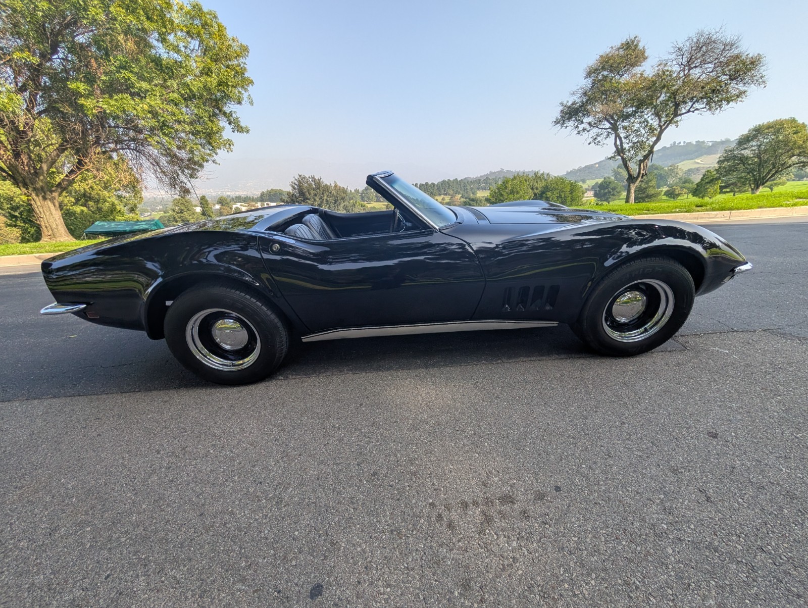 Chevrolet-Corvette-1968-Convertible-9