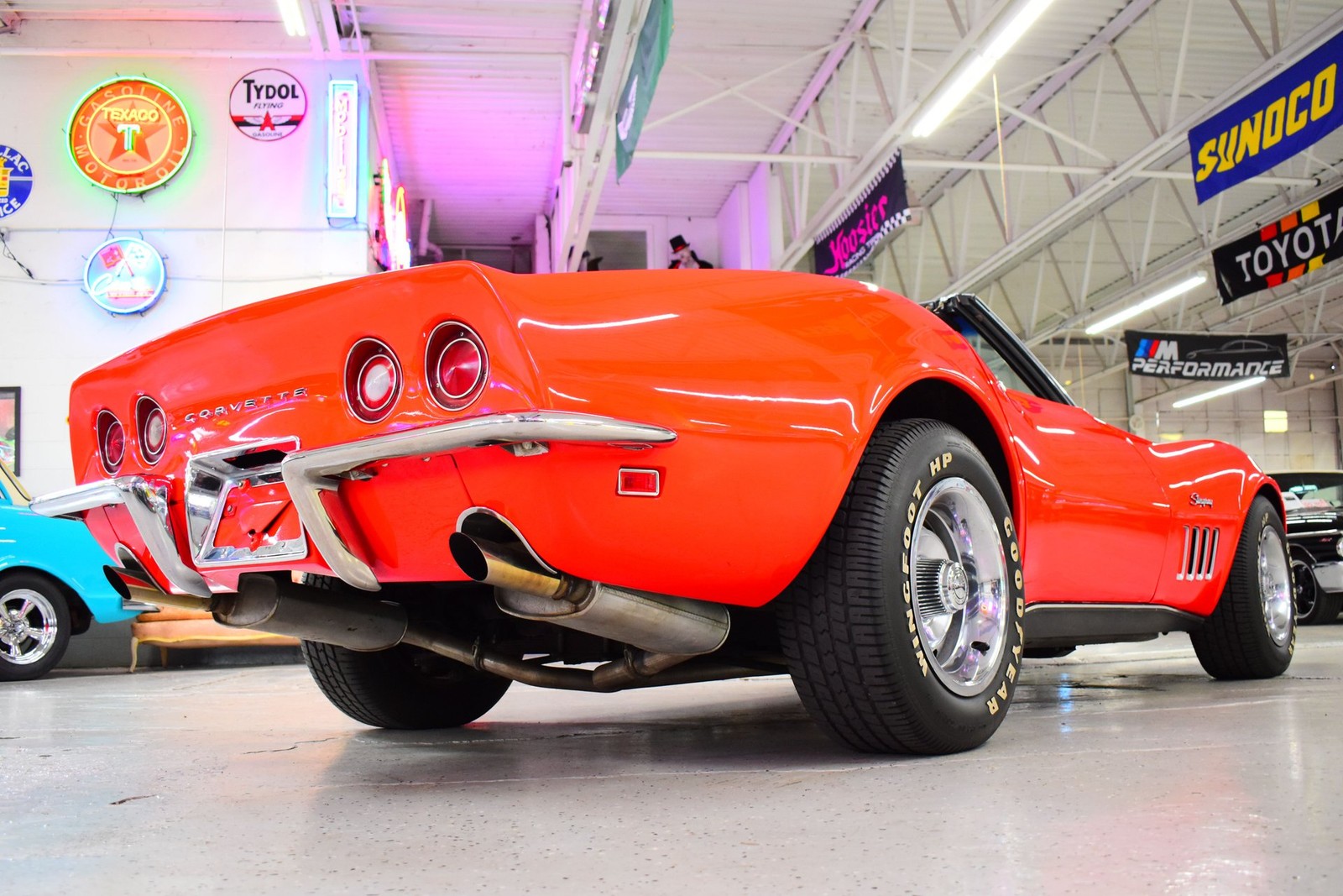 Chevrolet-Corvette-1969-Convertible-12