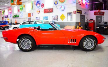 Chevrolet-Corvette-1969-Convertible-3