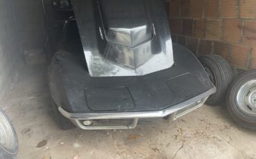 Chevrolet-Corvette-1969-Convertible-3