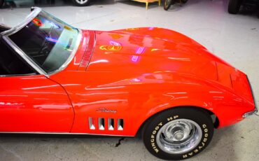 Chevrolet-Corvette-1969-Convertible-4