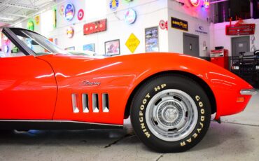 Chevrolet-Corvette-1969-Convertible-9