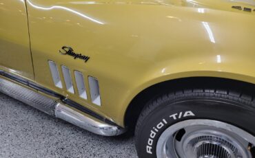 Chevrolet-Corvette-1969-Coupe-12