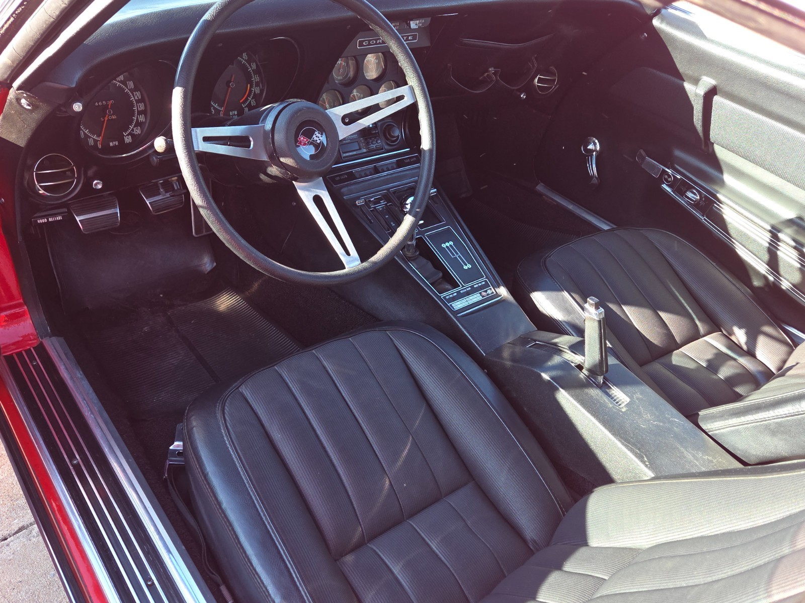 Chevrolet-Corvette-1969-Coupe-13