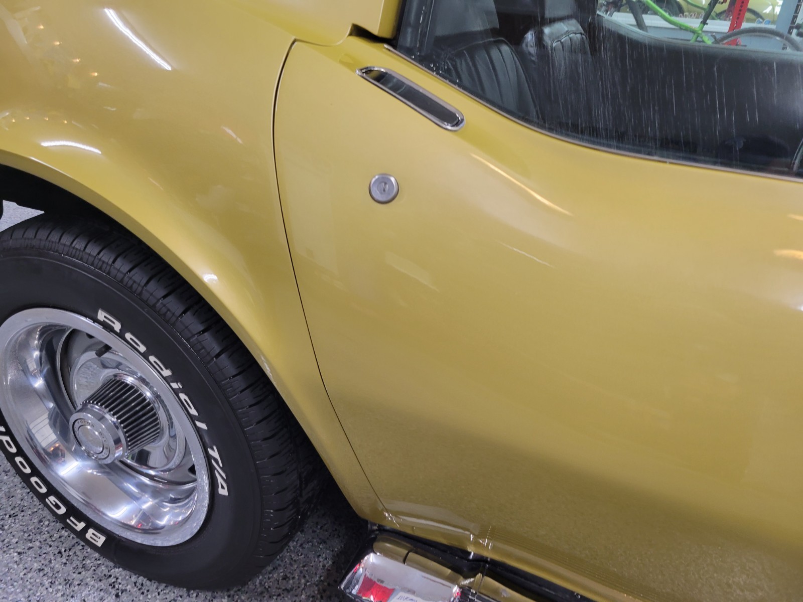 Chevrolet-Corvette-1969-Coupe-15