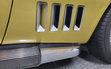 Chevrolet-Corvette-1969-Coupe-17