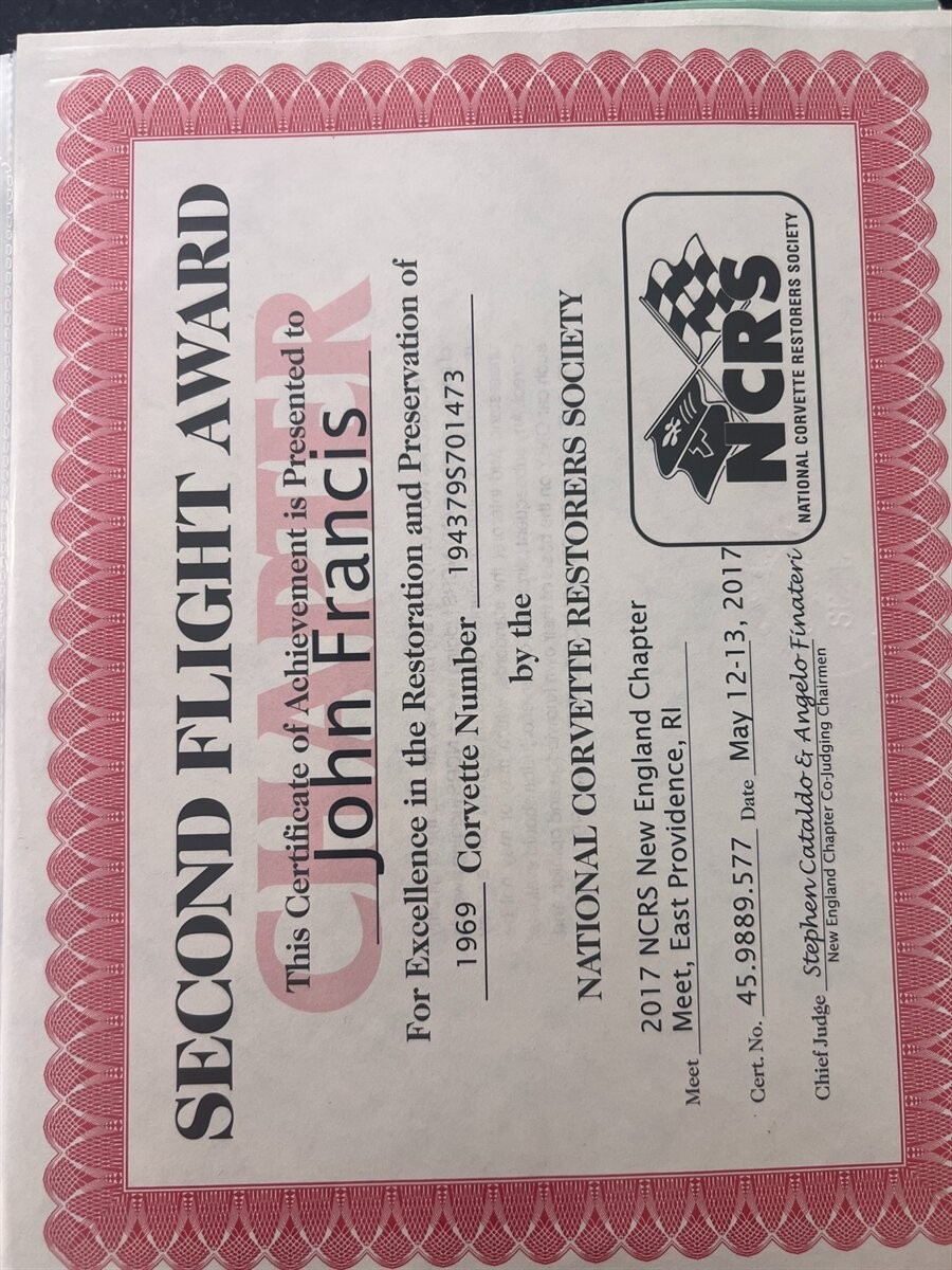 Chevrolet-Corvette-1969-Coupe-19