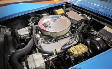 Chevrolet-Corvette-1969-Coupe-2