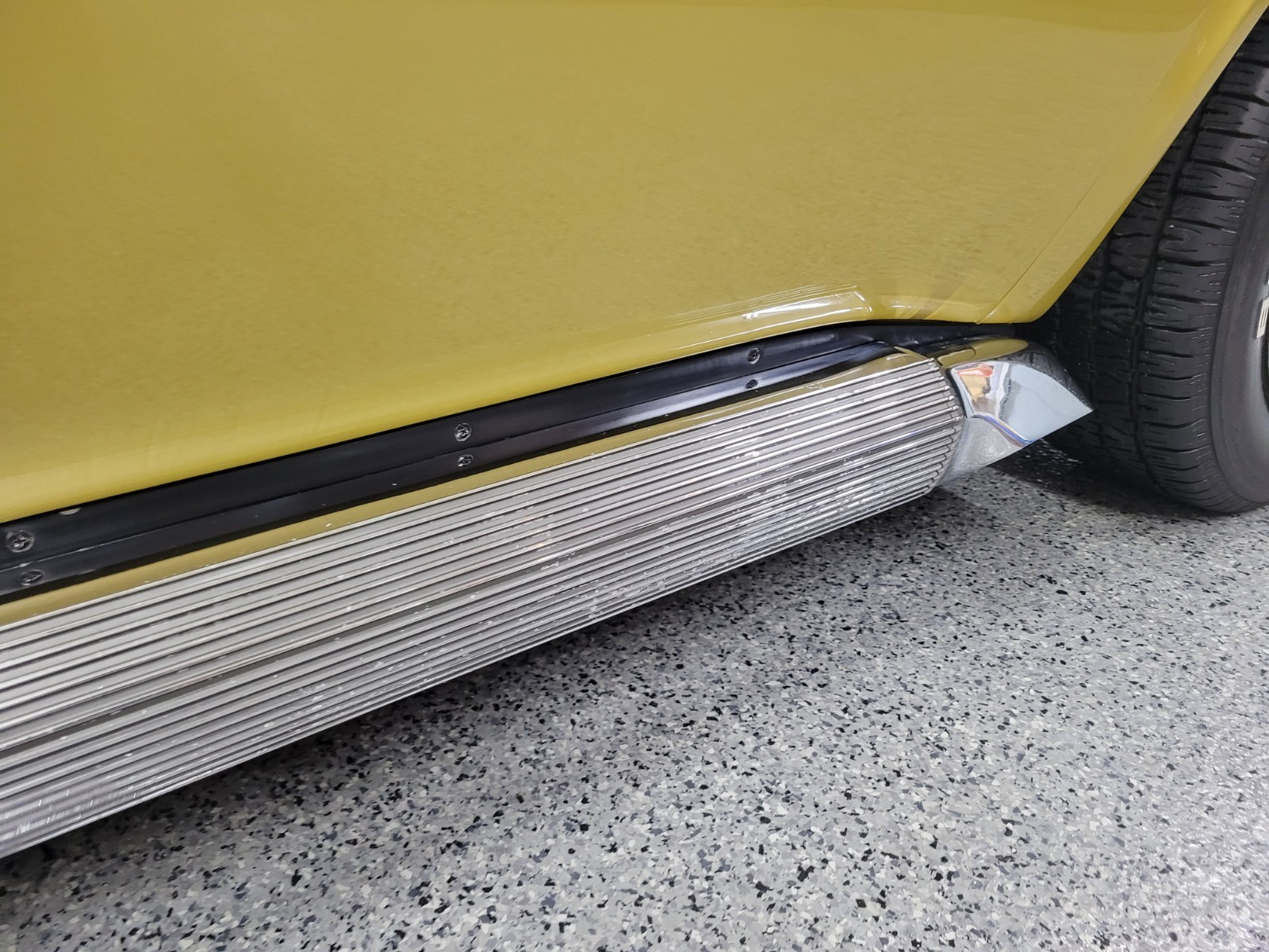 Chevrolet-Corvette-1969-Coupe-34