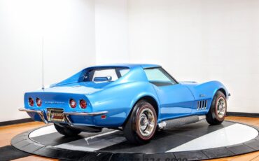 Chevrolet-Corvette-1969-Coupe-4