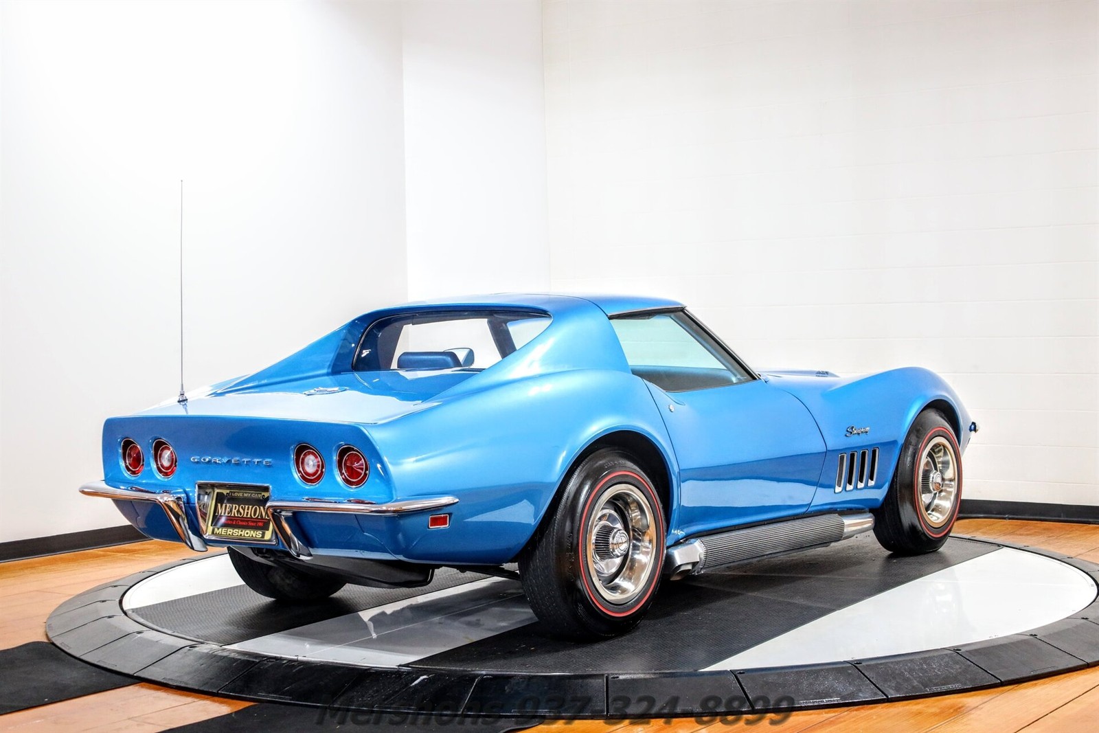 Chevrolet-Corvette-1969-Coupe-4