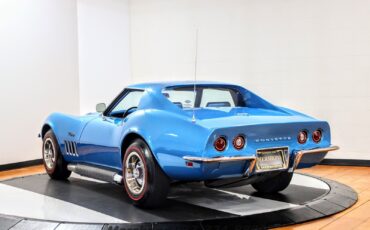 Chevrolet-Corvette-1969-Coupe-8