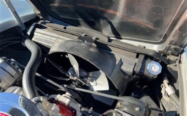 Chevrolet-Corvette-1970-Cortez-Silver-Black-11