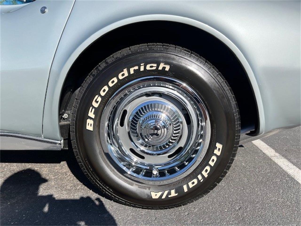 Chevrolet-Corvette-1970-Cortez-Silver-Black-13