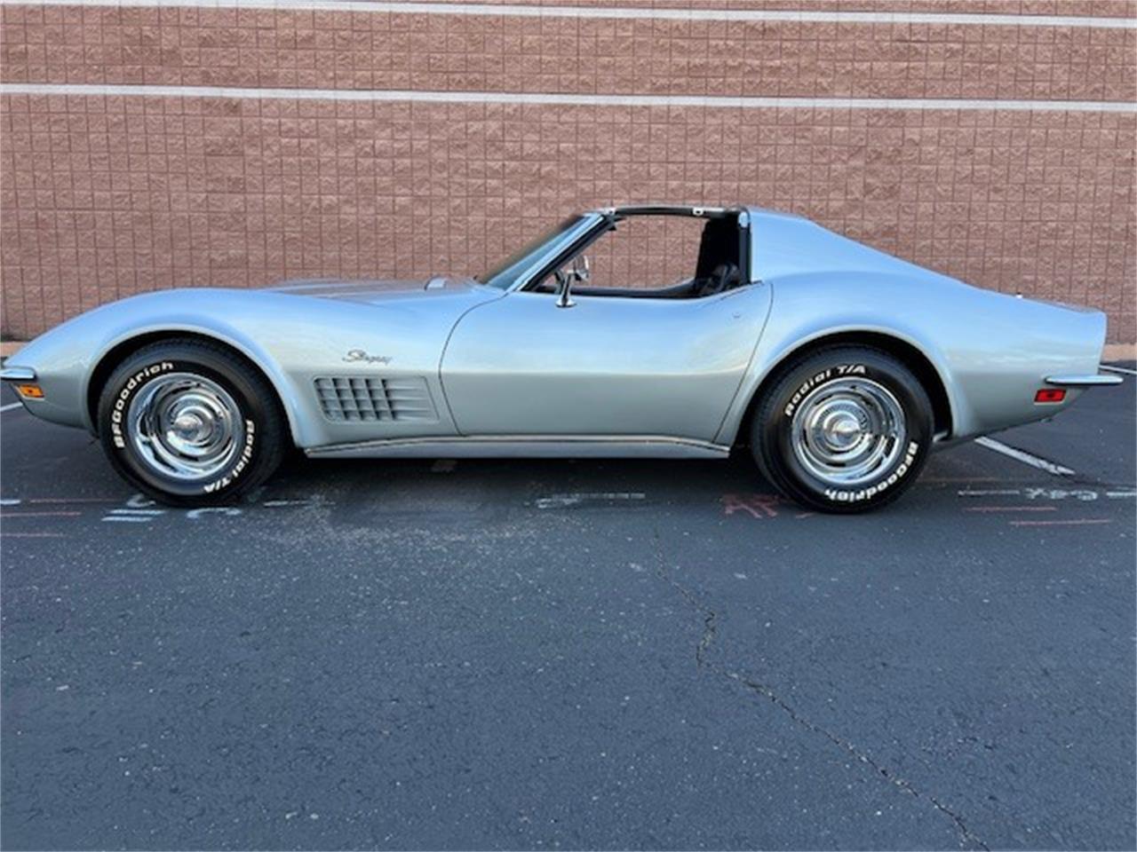 Chevrolet-Corvette-1970-Cortez-Silver-Black-17