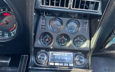 Chevrolet-Corvette-1970-Cortez-Silver-Black-25