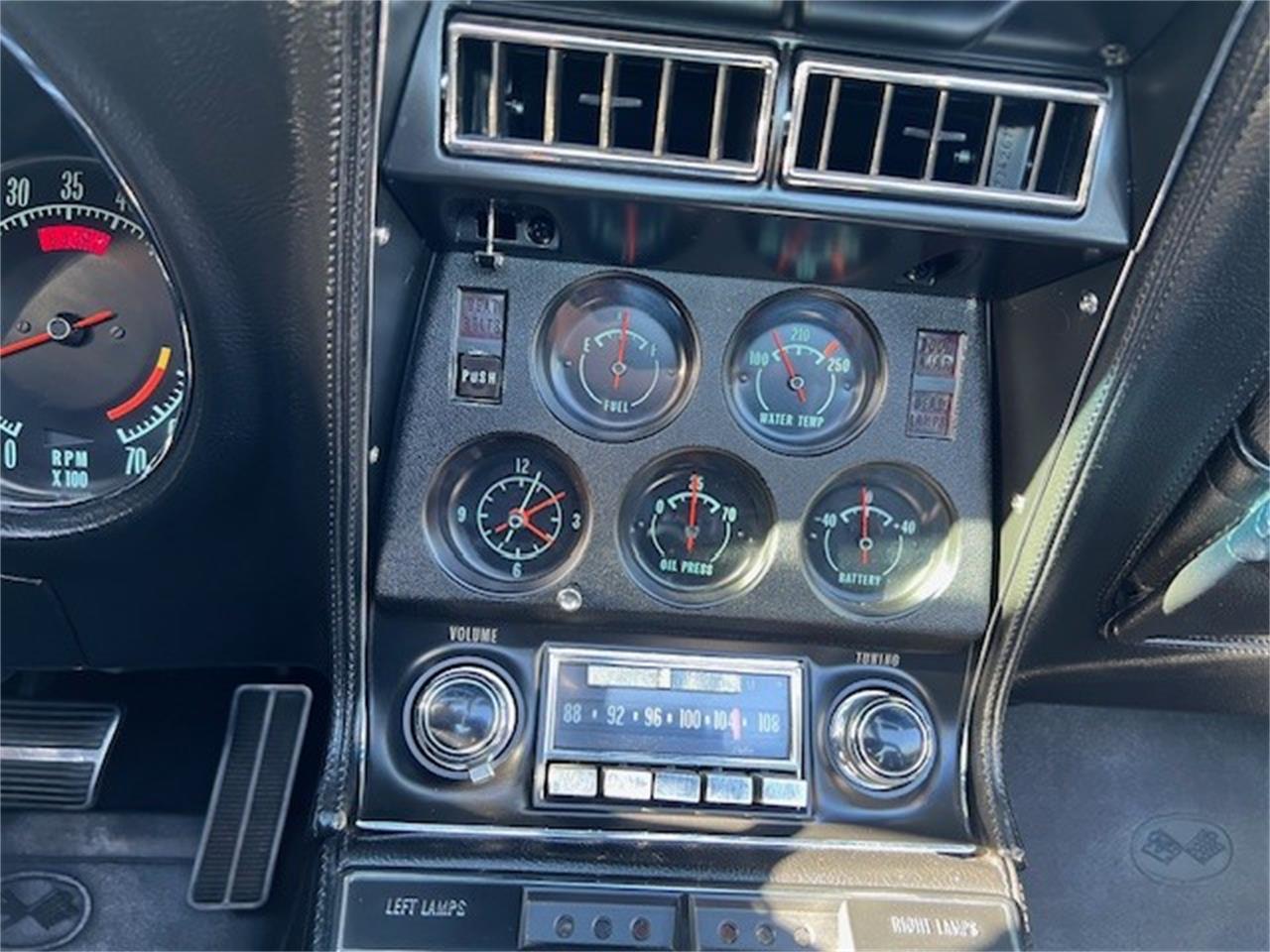 Chevrolet-Corvette-1970-Cortez-Silver-Black-25