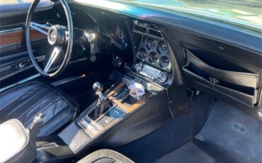 Chevrolet-Corvette-1970-Cortez-Silver-Black-3