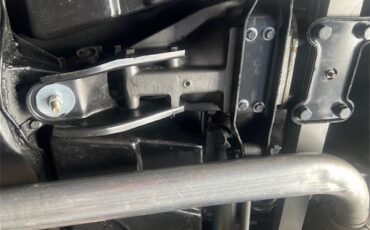 Chevrolet-Corvette-1970-Cortez-Silver-Black-34