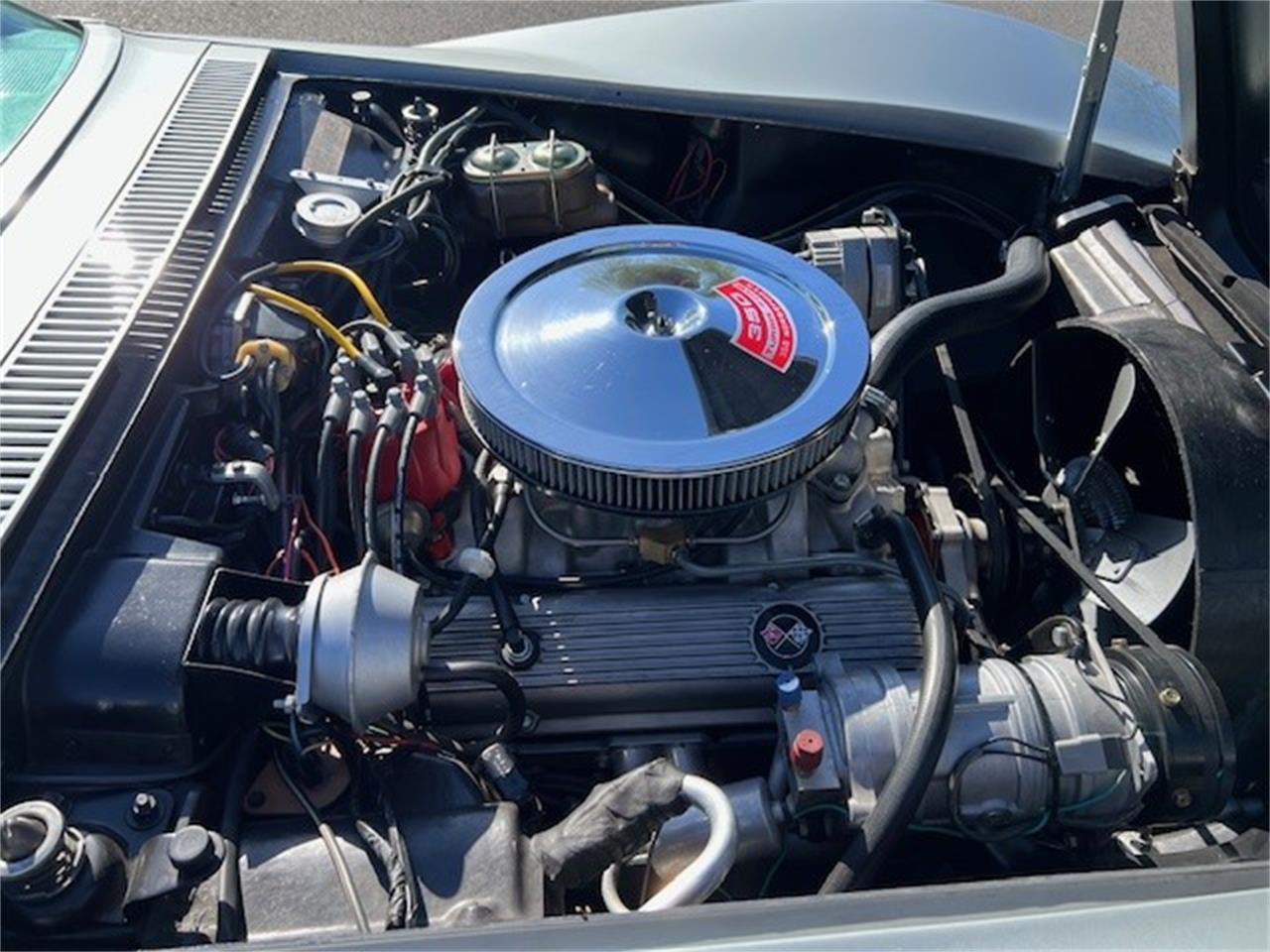 Chevrolet-Corvette-1970-Cortez-Silver-Black-8