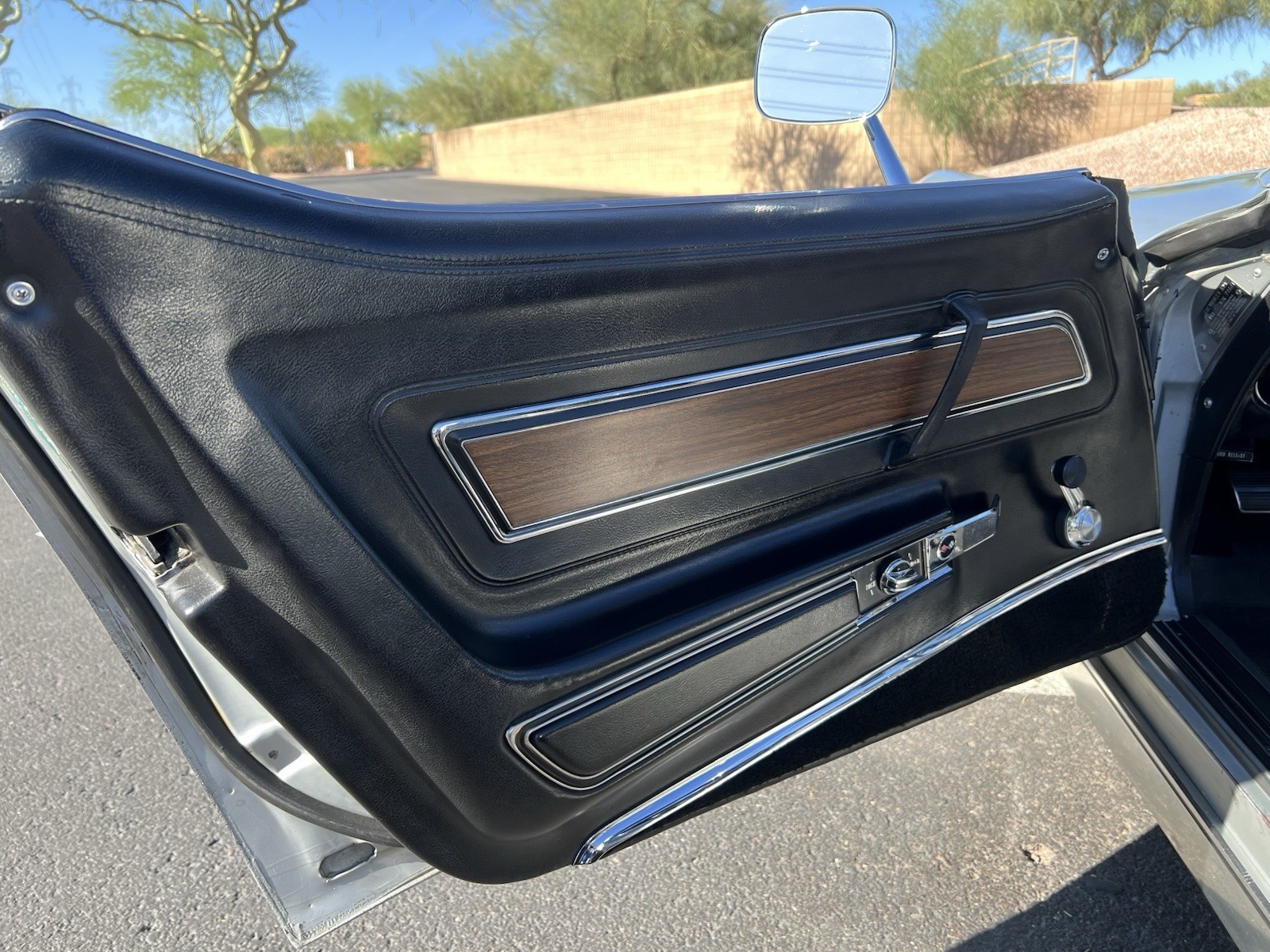 Chevrolet-Corvette-1970-Coupe-15