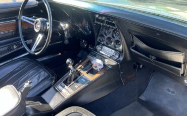 Chevrolet-Corvette-1970-Coupe-19