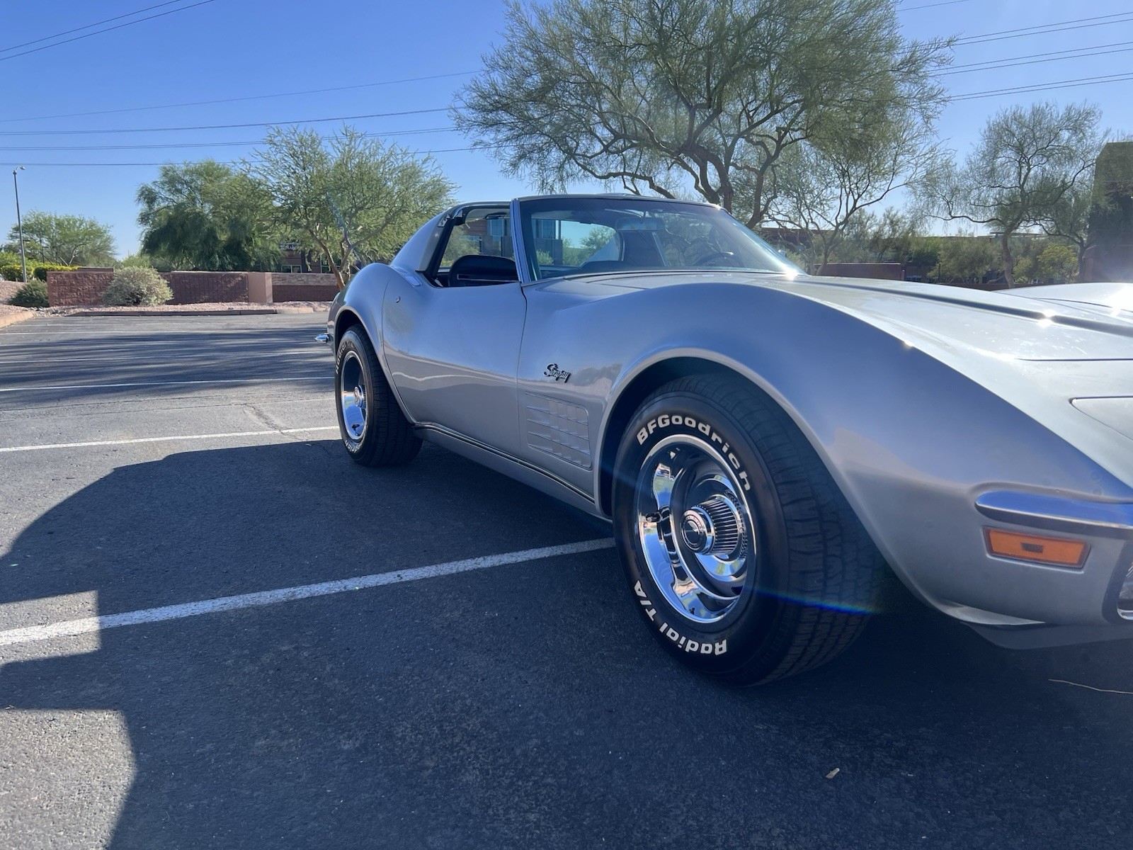 Chevrolet-Corvette-1970-Coupe-3