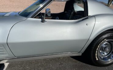 Chevrolet-Corvette-1970-Coupe-9