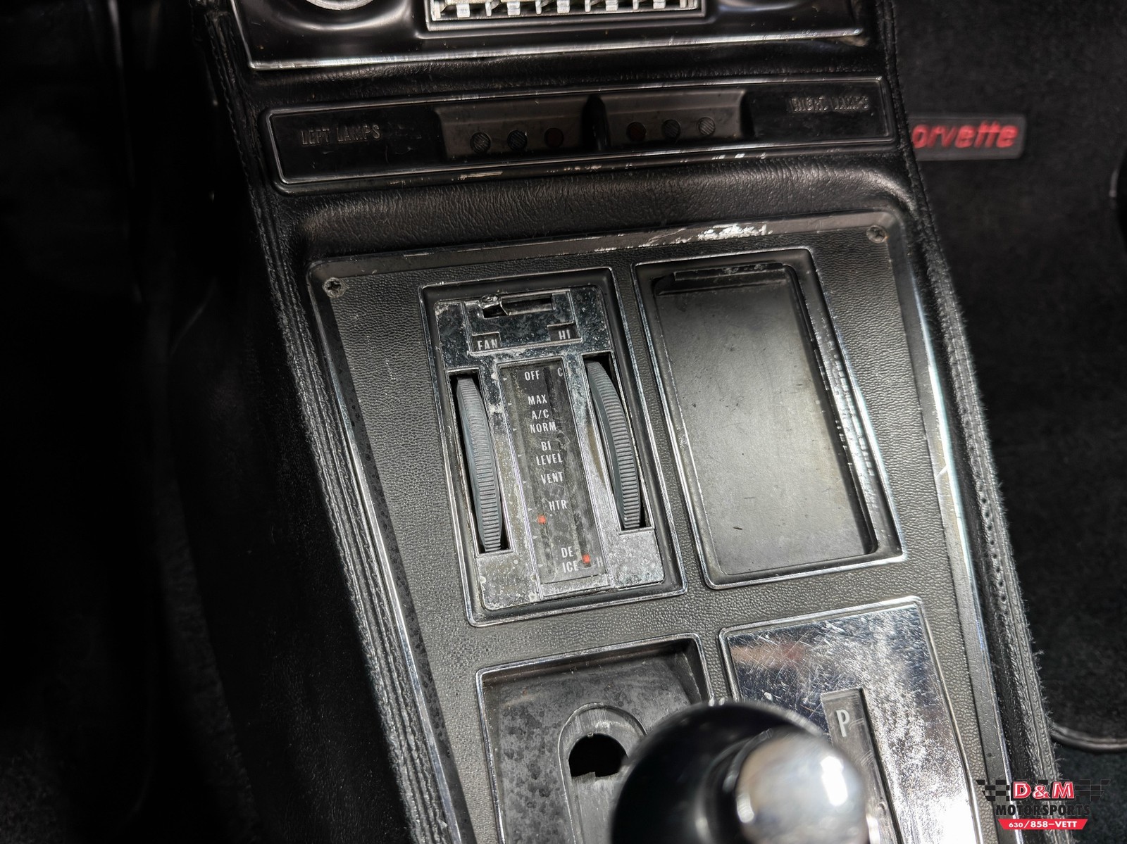 Chevrolet-Corvette-1971-Convertible-17