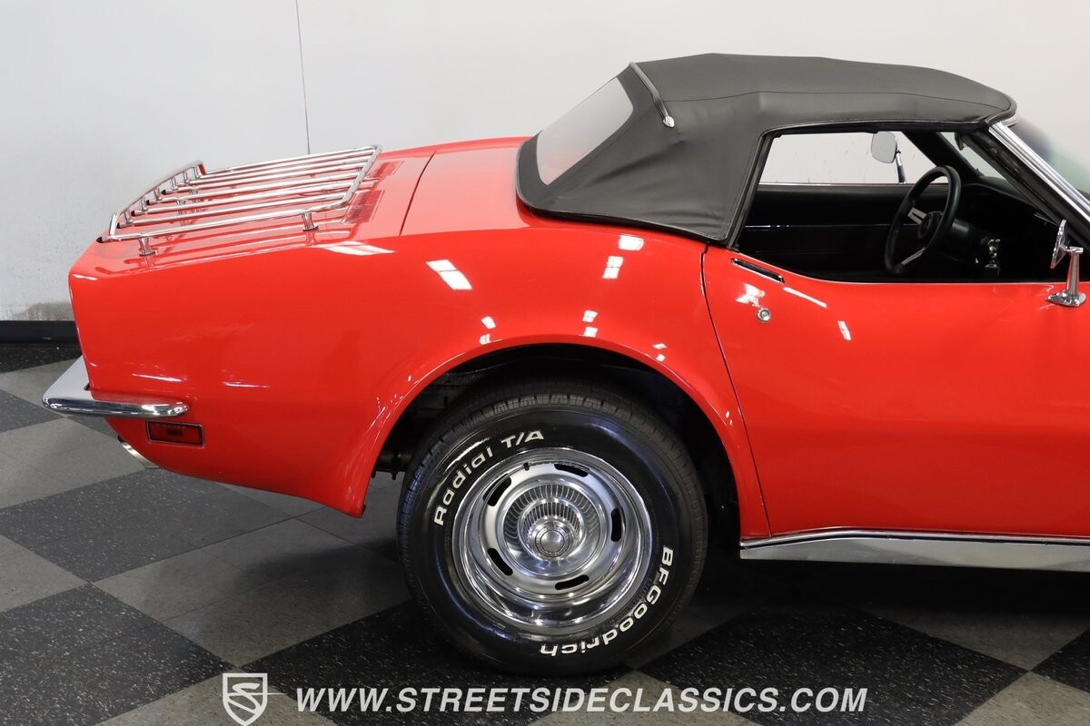 Chevrolet-Corvette-1971-Convertible-27