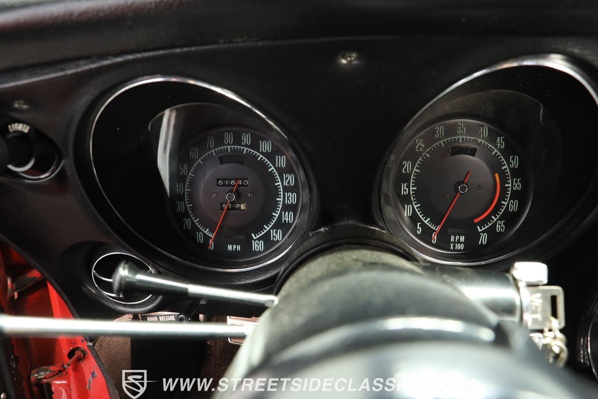 Chevrolet-Corvette-1971-Convertible-36