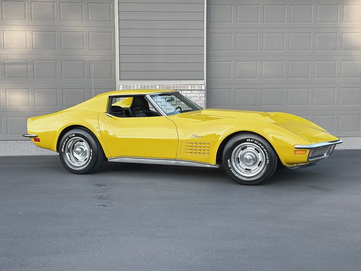 Chevrolet-Corvette-1971-Coupe-12