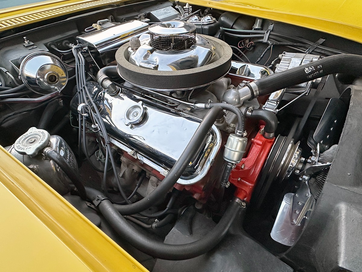 Chevrolet-Corvette-1971-Coupe-22