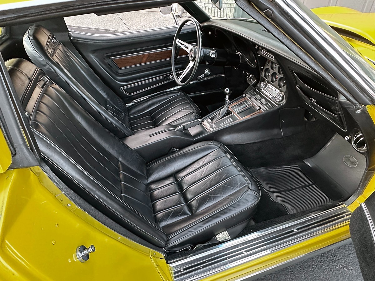 Chevrolet-Corvette-1971-Coupe-31