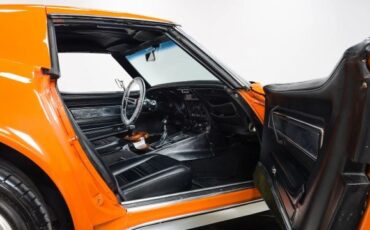 Chevrolet-Corvette-1972-17