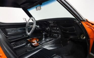 Chevrolet-Corvette-1972-18