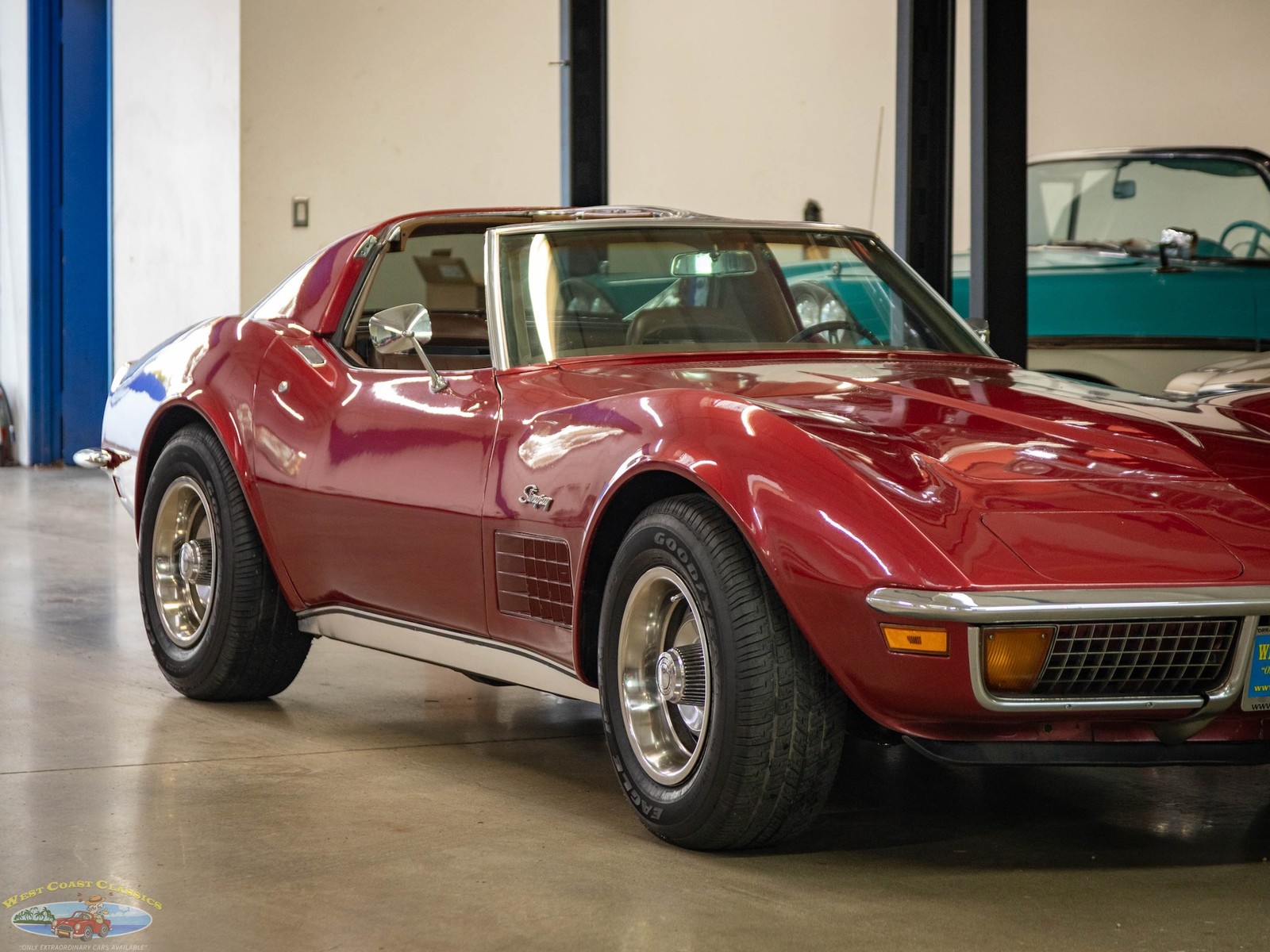 Chevrolet-Corvette-1972-2-Door-Coupe-10