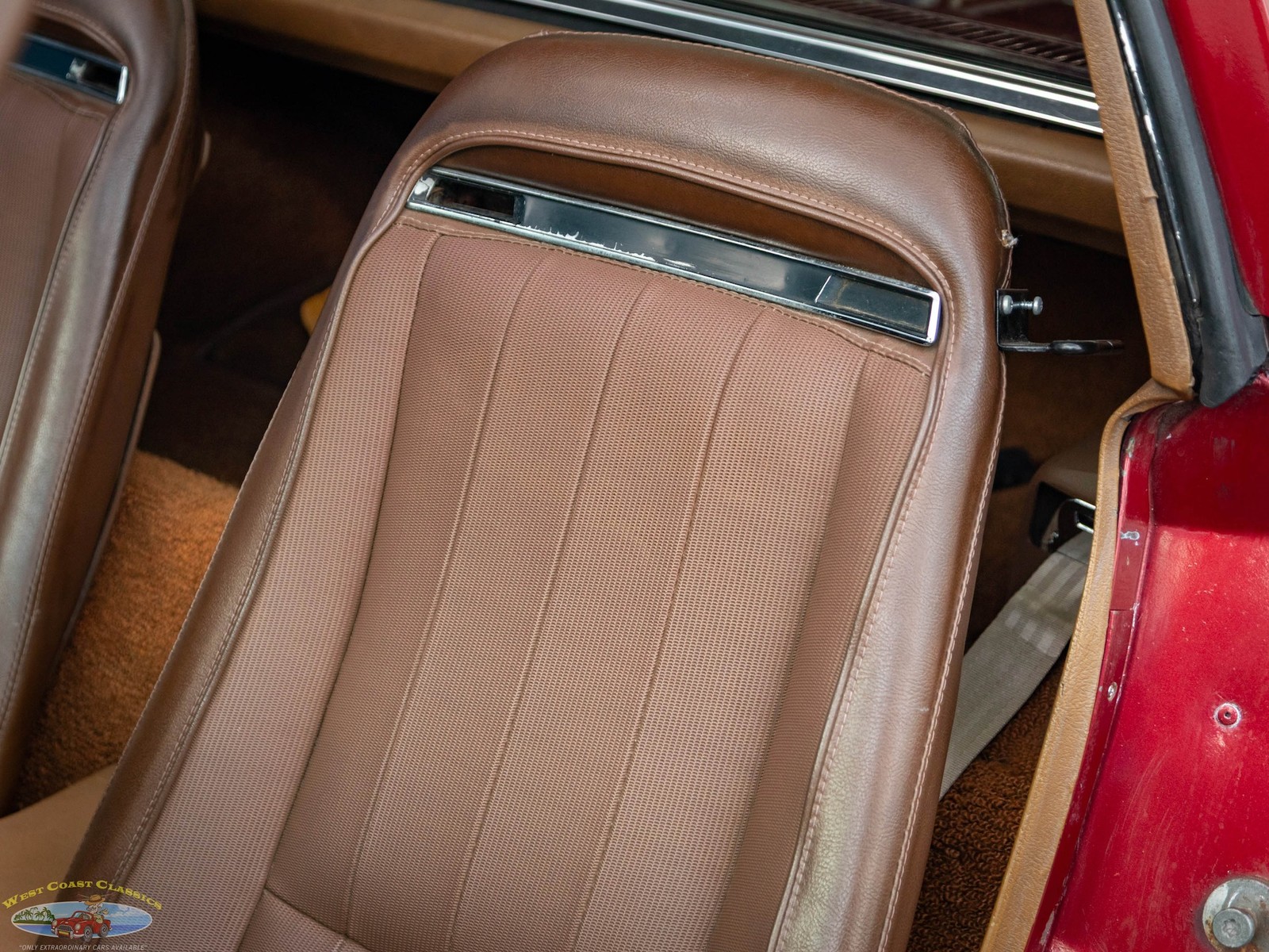 Chevrolet-Corvette-1972-2-Door-Coupe-27