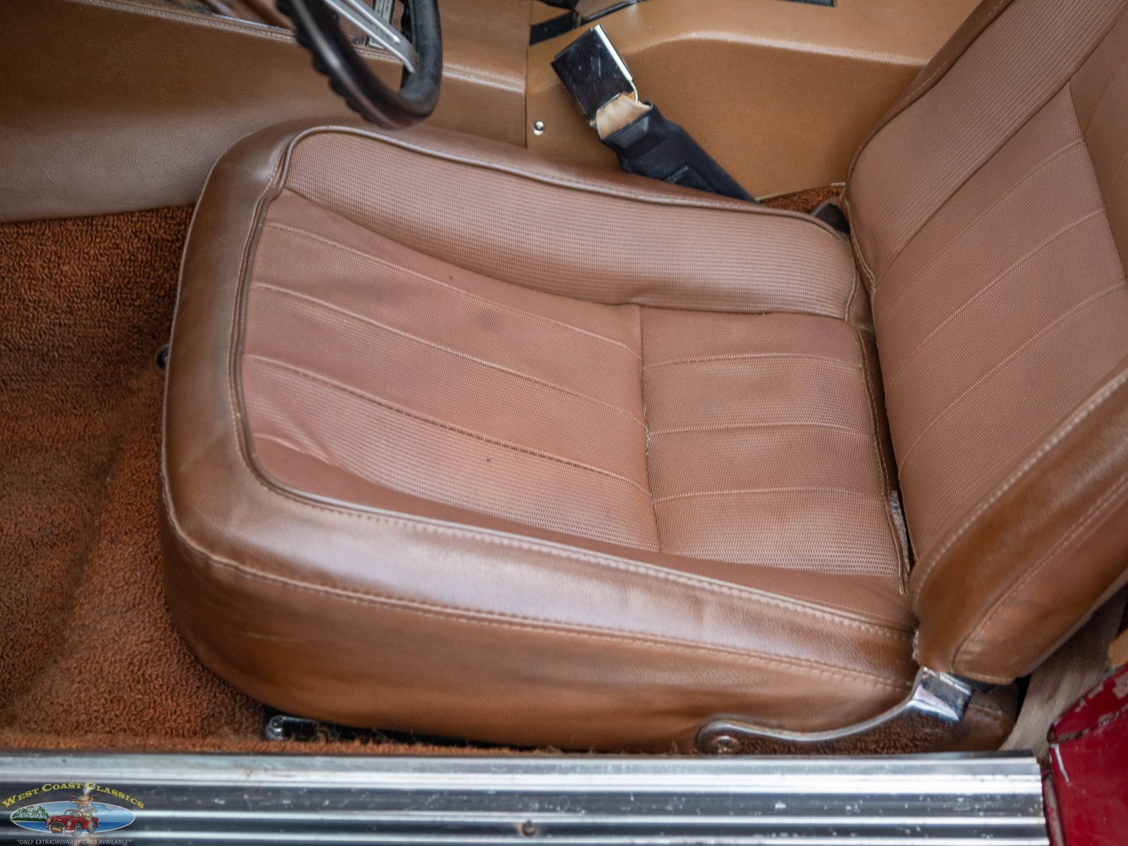 Chevrolet-Corvette-1972-2-Door-Coupe-29