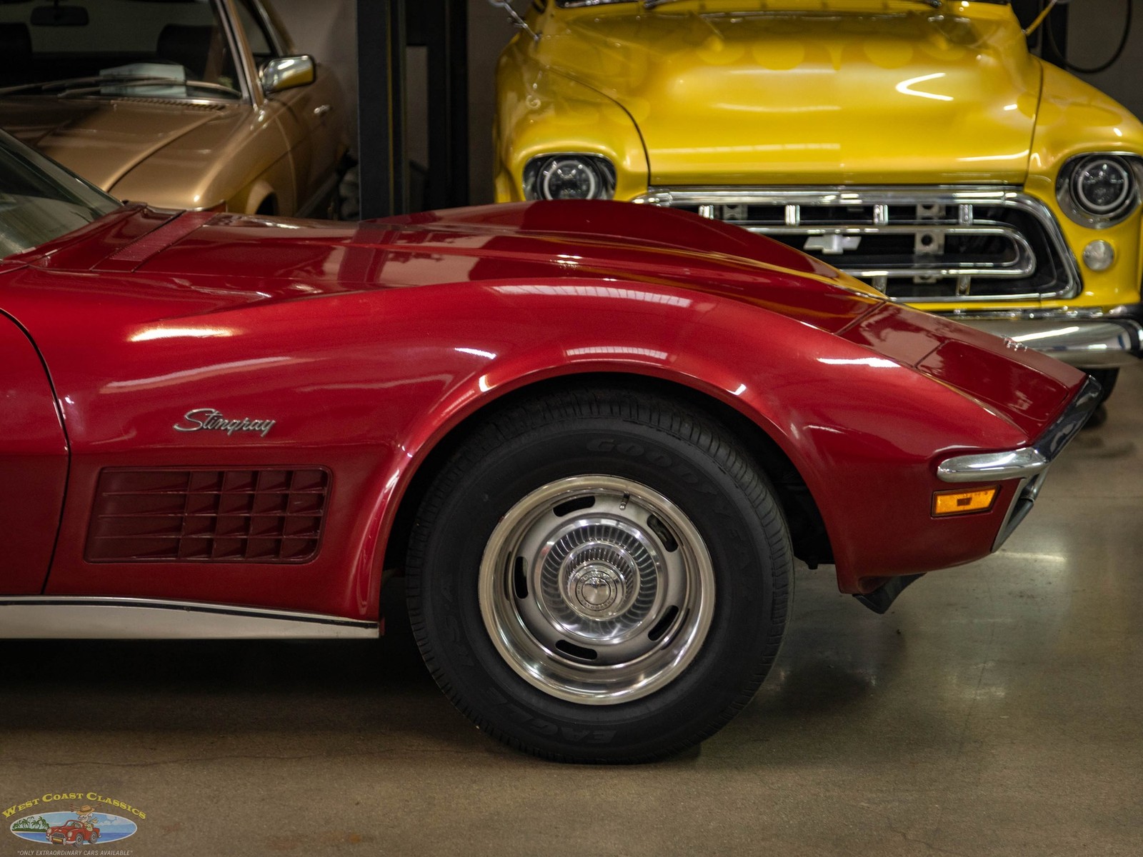 Chevrolet-Corvette-1972-2-Door-Coupe-3