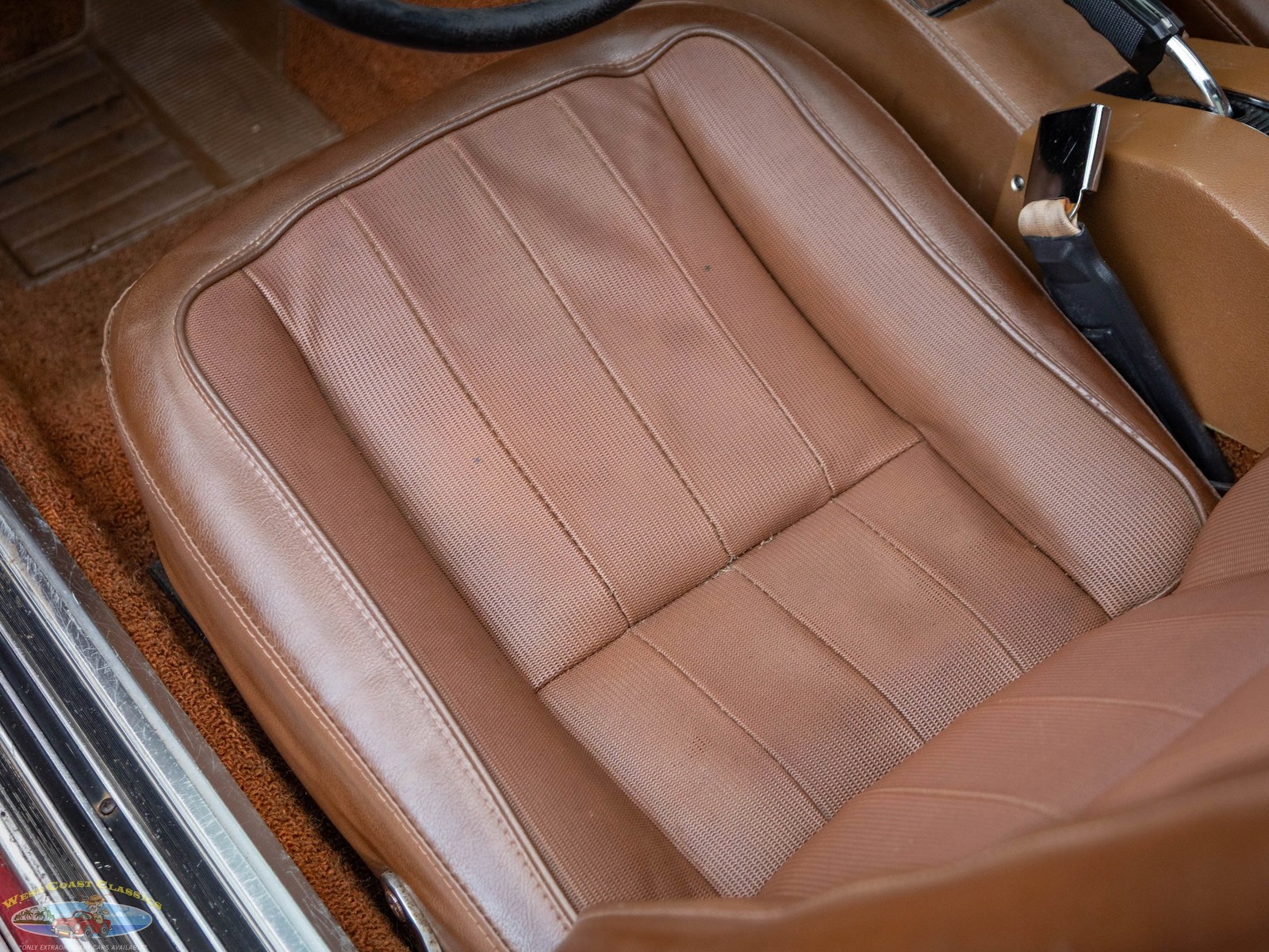 Chevrolet-Corvette-1972-2-Door-Coupe-31