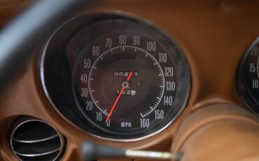 Chevrolet-Corvette-1972-2-Door-Coupe-34