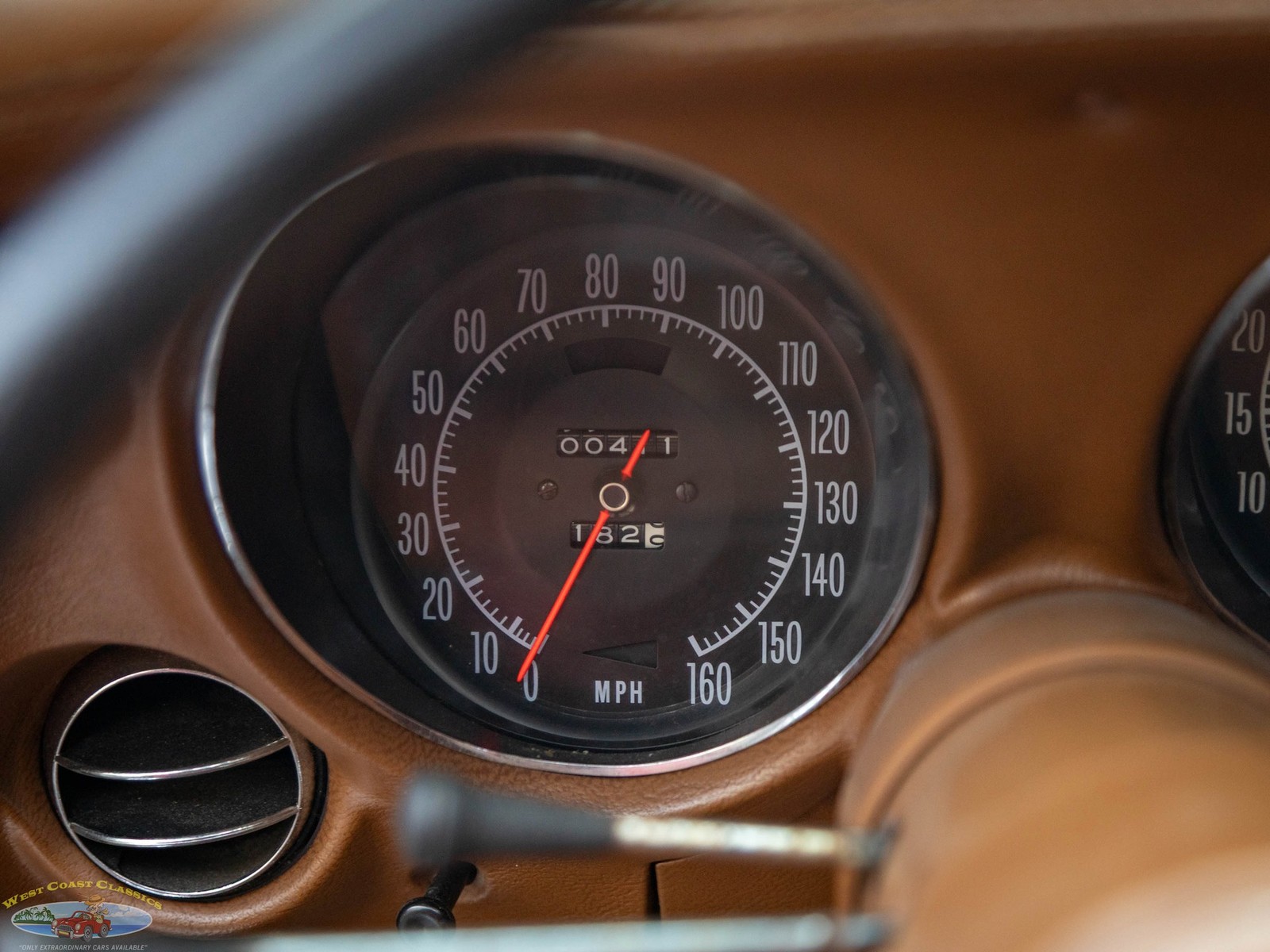 Chevrolet-Corvette-1972-2-Door-Coupe-34