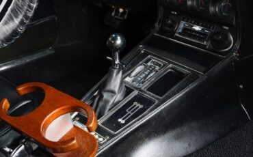 Chevrolet-Corvette-1972-20