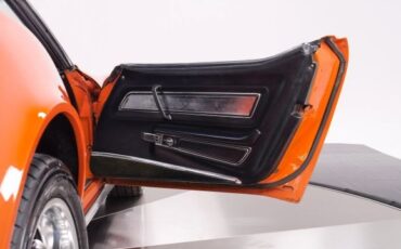 Chevrolet-Corvette-1972-25