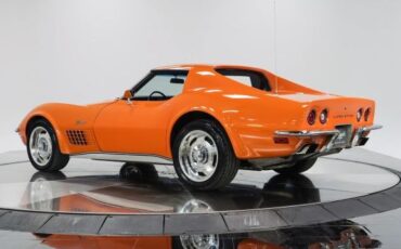 Chevrolet-Corvette-1972-3