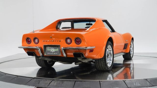 Chevrolet-Corvette-1972-6