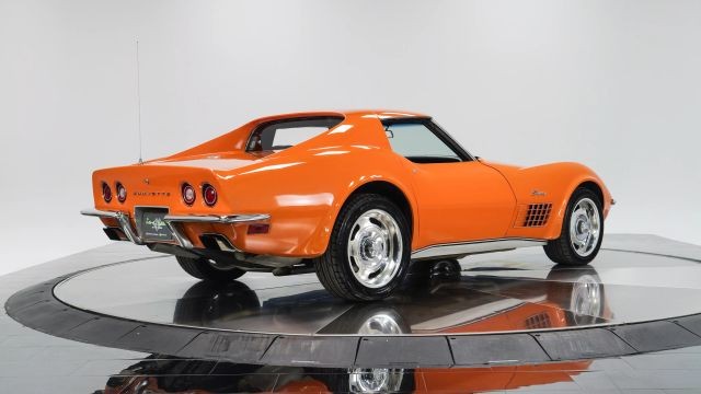 Chevrolet-Corvette-1972-7