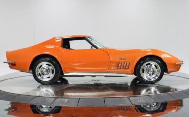 Chevrolet-Corvette-1972-8