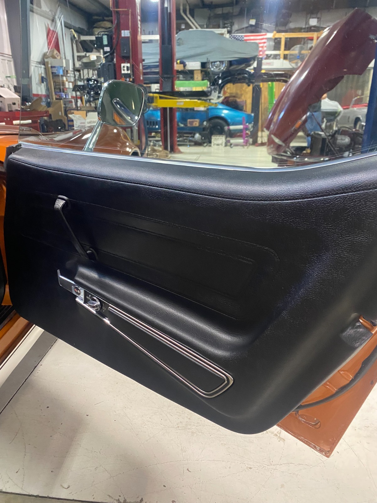 Chevrolet-Corvette-1972-Coupe-10